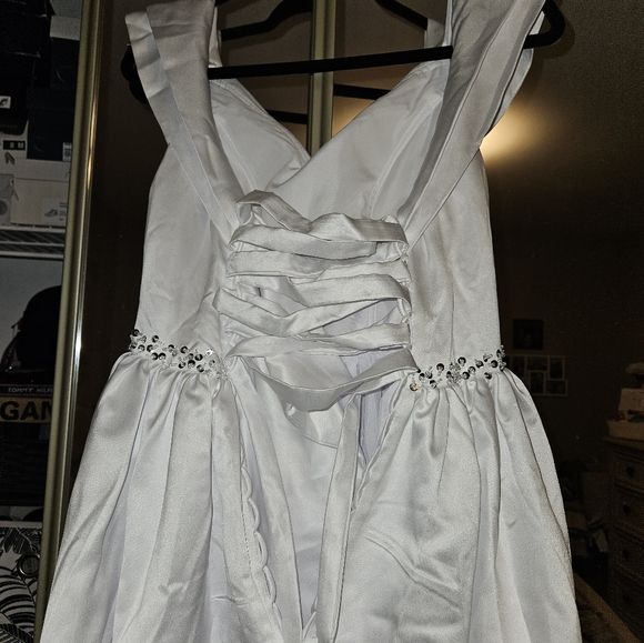 Getting Married? - Picture 7 of 7